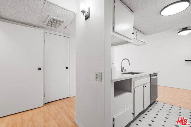 421 S La Fayette Park Place 711, Los Angeles, CA 90057