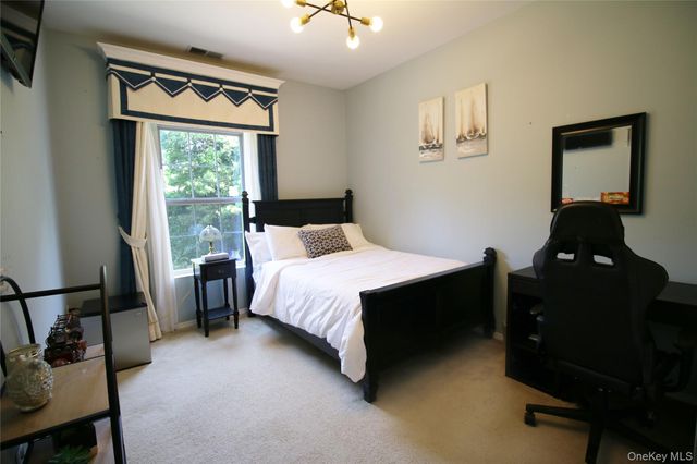 469 Donald Boulevard, Holbrook, NY 11741