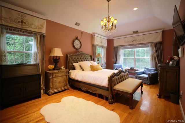 469 Donald Boulevard, Holbrook, NY 11741