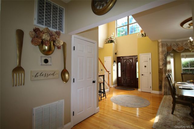 469 Donald Boulevard, Holbrook, NY 11741