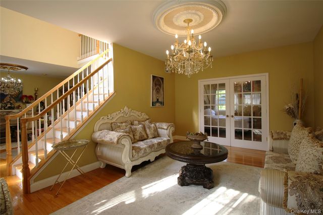 469 Donald Boulevard, Holbrook, NY 11741