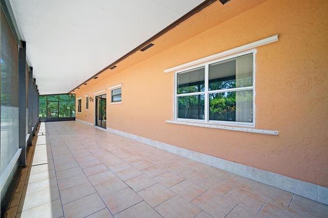 116 Churchill Drive, Royal Palm Beach, FL 33411