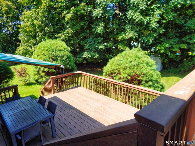 8 Hattie Lane, Milford, CT 06461