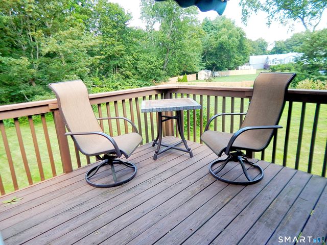 8 Hattie Lane, Milford, CT 06461