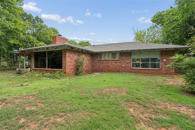 9409 SILVER LAKE Drive, Oklahoma City, OK 73162