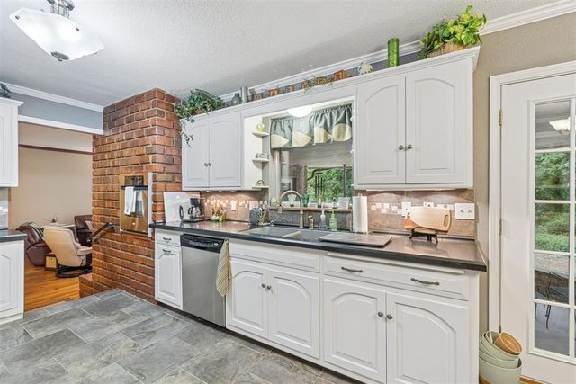 9409 SILVER LAKE Drive, Oklahoma City, OK 73162