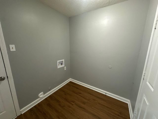 901 CHESTERTON DR, Memphis, TN 38127