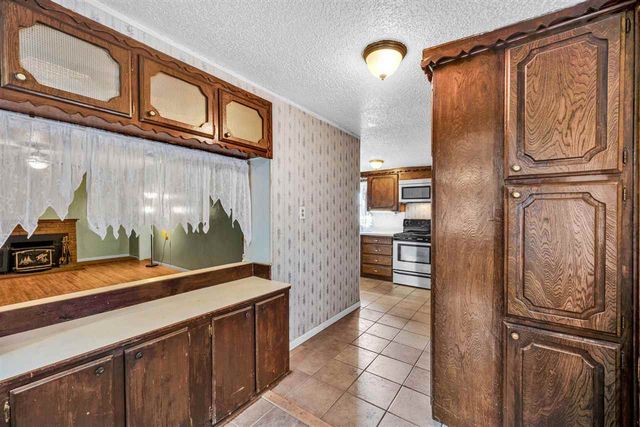 55 E Boundary Rd, Medicine Park, OK 73557