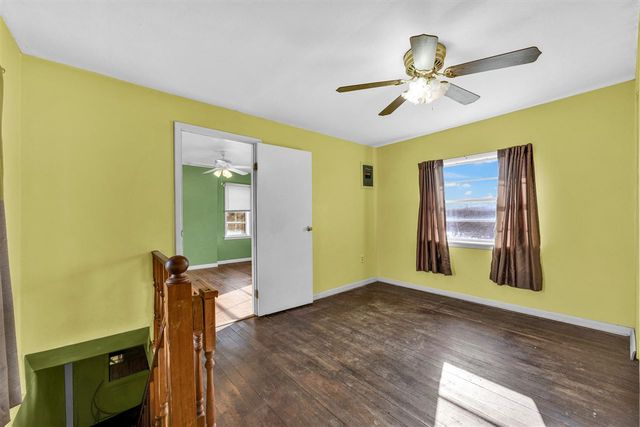 55 E Boundary Rd, Medicine Park, OK 73557