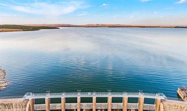 55 E Boundary Rd, Medicine Park, OK 73557