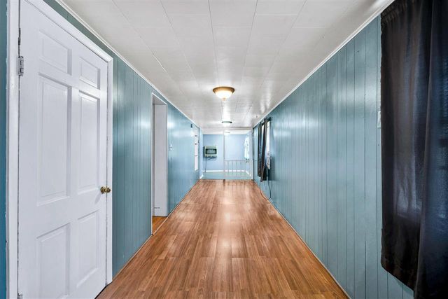 55 E Boundary Rd, Medicine Park, OK 73557