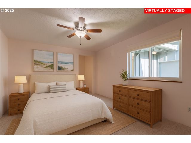 5740 PALISADES Dr, Lincoln City, OR 97367