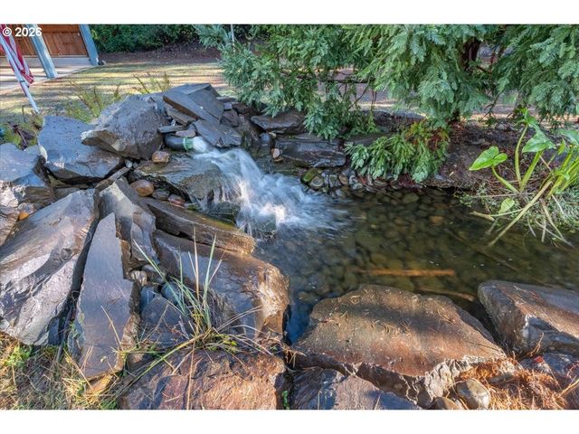 5740 PALISADES Dr, Lincoln City, OR 97367