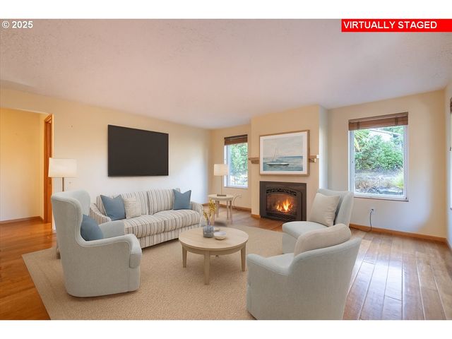 5740 PALISADES Dr, Lincoln City, OR 97367