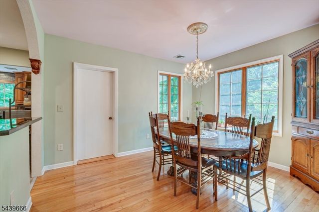 844 Milton Blvd, Rahway City, NJ 07065