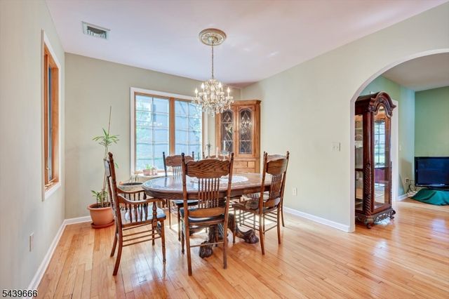 844 Milton Blvd, Rahway City, NJ 07065