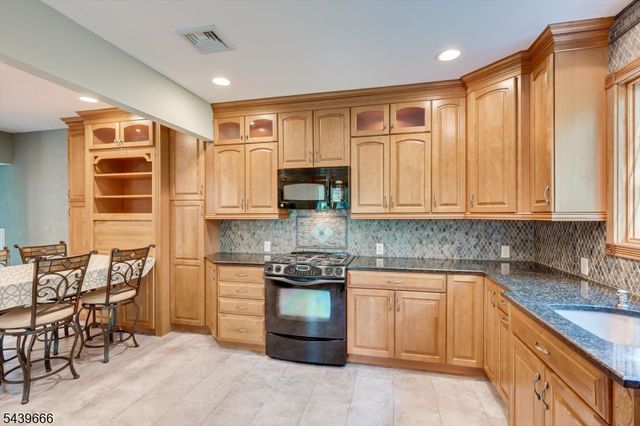 844 Milton Blvd, Rahway City, NJ 07065