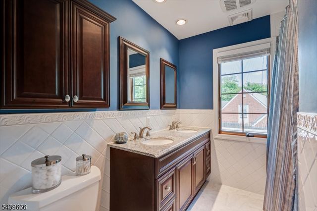 844 Milton Blvd, Rahway City, NJ 07065