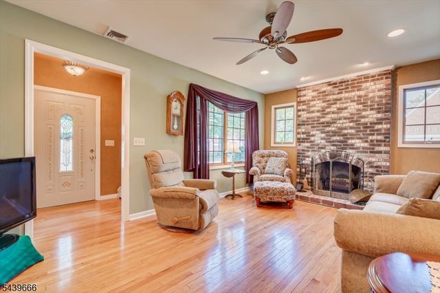 844 Milton Blvd, Rahway City, NJ 07065