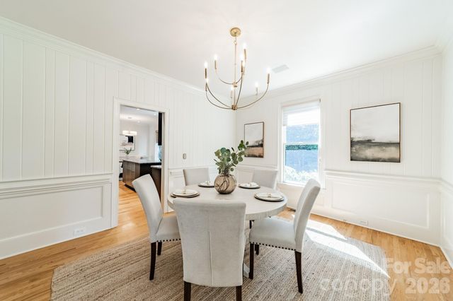 304 S Canterbury Road, Charlotte, NC 28211