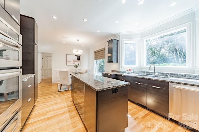 304 S Canterbury Road, Charlotte, NC 28211