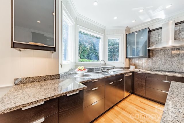 304 S Canterbury Road, Charlotte, NC 28211