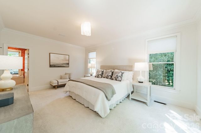 304 S Canterbury Road, Charlotte, NC 28211