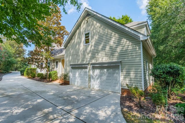 304 S Canterbury Road, Charlotte, NC 28211