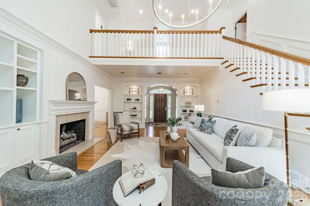 304 S Canterbury Road, Charlotte, NC 28211