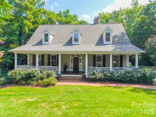 304 S Canterbury Road, Charlotte, NC 28211