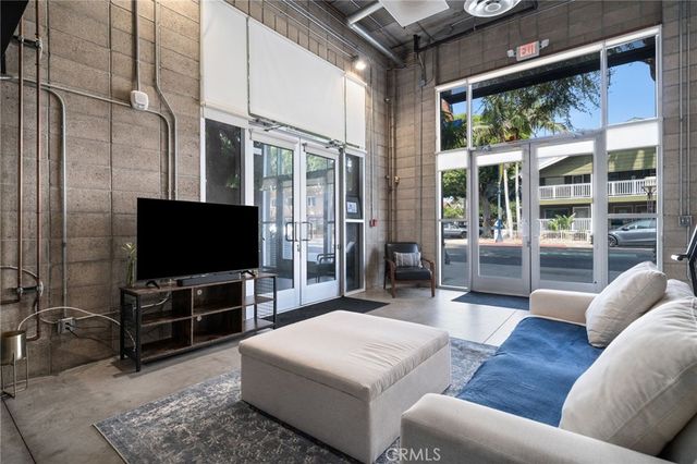 834 E 4th Street H, Long Beach, CA 90802