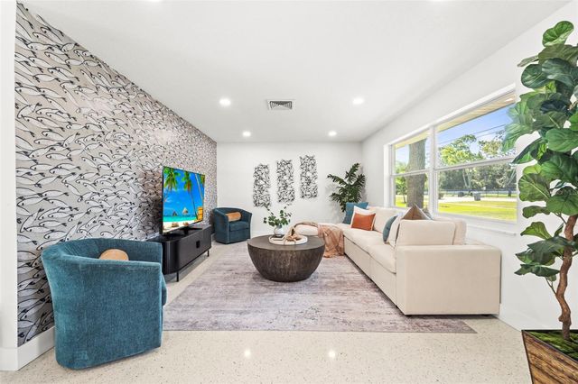 13397 86TH AVENUE, Seminole, FL 33776