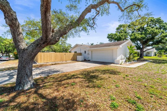 13397 86TH AVENUE, Seminole, FL 33776
