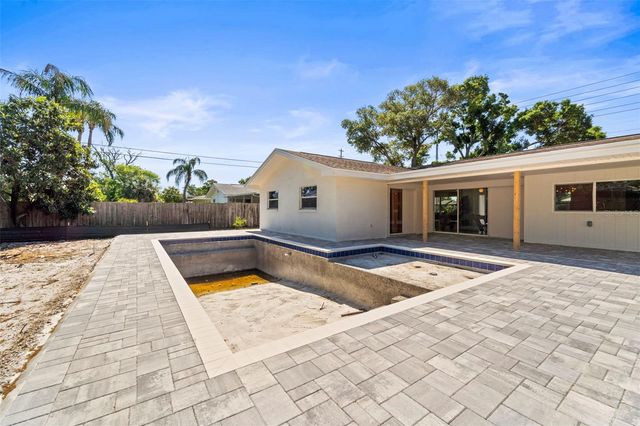 13397 86TH AVENUE, Seminole, FL 33776