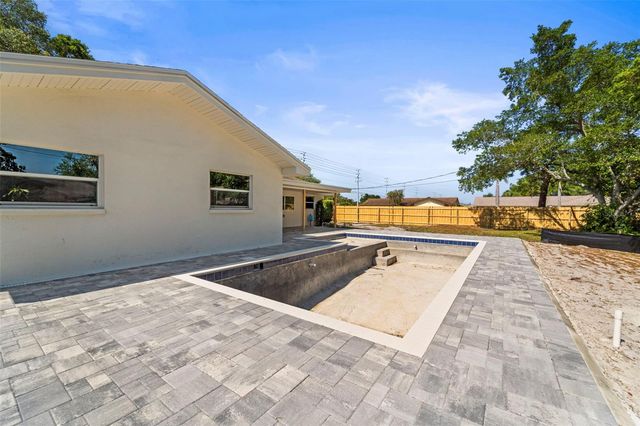 13397 86TH AVENUE, Seminole, FL 33776