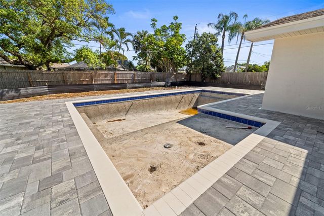 13397 86TH AVENUE, Seminole, FL 33776