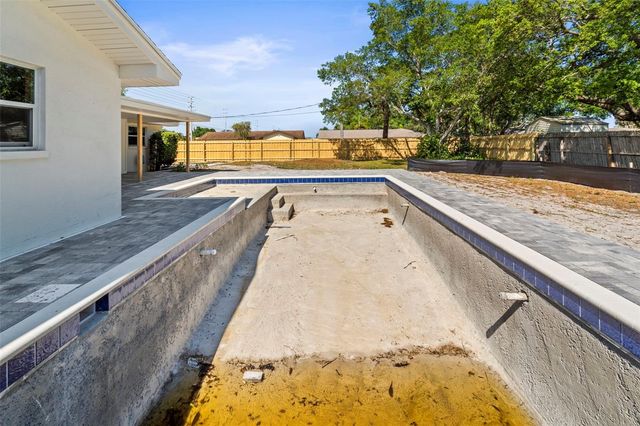 13397 86TH AVENUE, Seminole, FL 33776