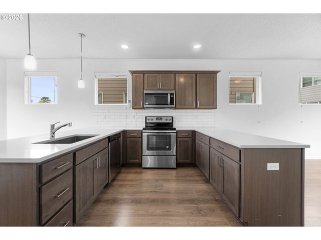 16653 Sw BLANTON St, Beaverton, OR 97078