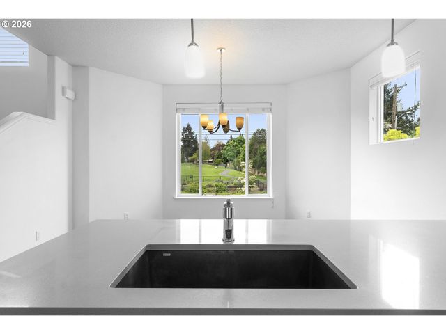16653 Sw BLANTON St, Beaverton, OR 97078