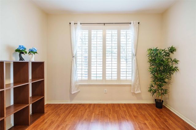 2 Mystic Glade Court, Spring, TX 77382