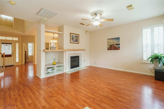 2 Mystic Glade Court, Spring, TX 77382