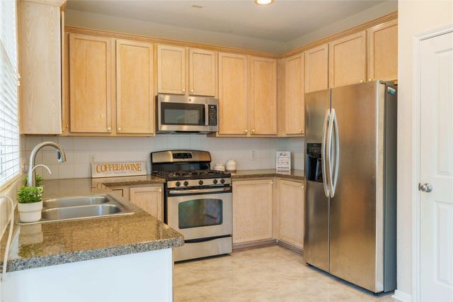 2 Mystic Glade Court, Spring, TX 77382