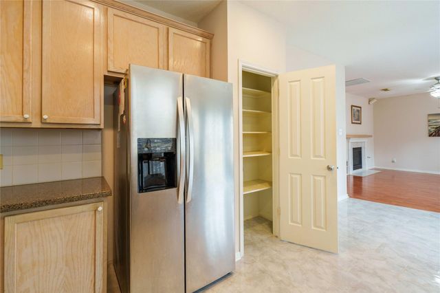 2 Mystic Glade Court, Spring, TX 77382