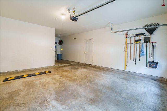 2 Mystic Glade Court, Spring, TX 77382