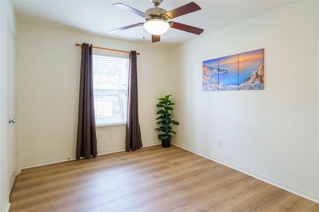 2 Mystic Glade Court, Spring, TX 77382