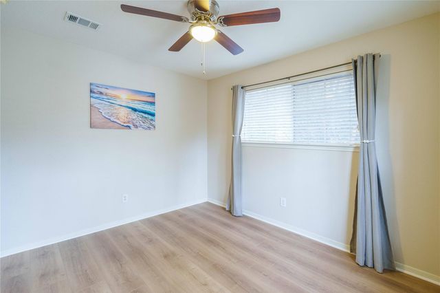 2 Mystic Glade Court, Spring, TX 77382