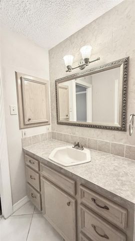 2016 Main Street 1113, Houston, TX 77002