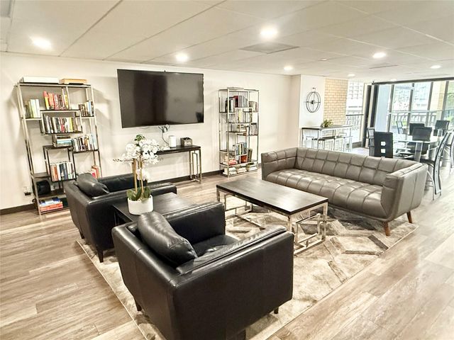 2016 Main Street 1113, Houston, TX 77002