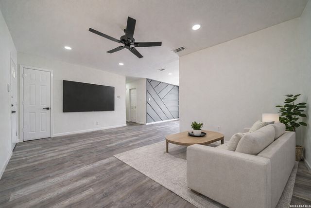 7022 Brownleaf, San Antonio, TX 78227