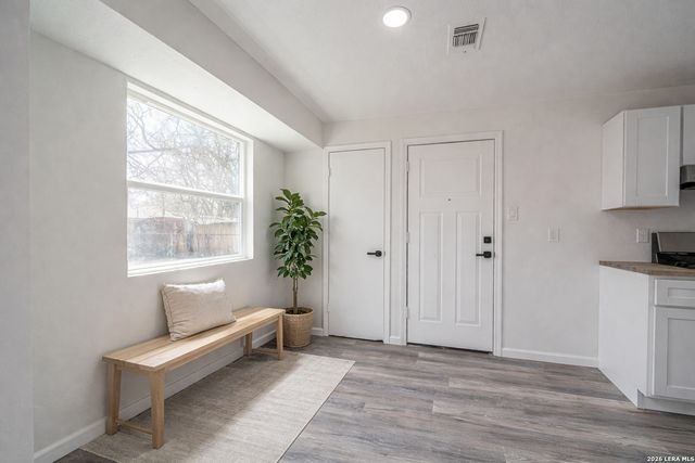 7022 Brownleaf, San Antonio, TX 78227